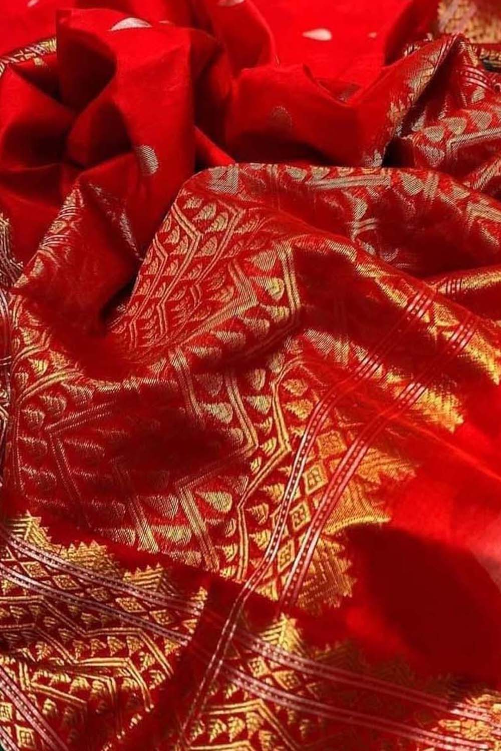 Stunning Red Chanderi Silk Saree - Handloom Beauty - Luxurion World