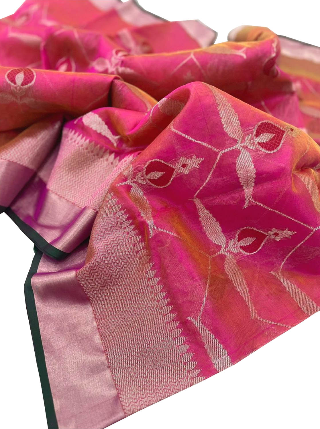 Beautiful Pink Shot Chanderi Handloom Pure Silk Saree - Luxurion World