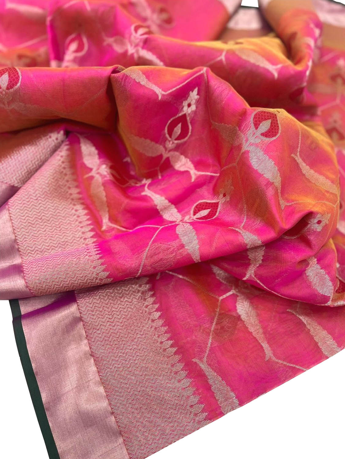 Beautiful Pink Shot Chanderi Handloom Pure Silk Saree - Luxurion World