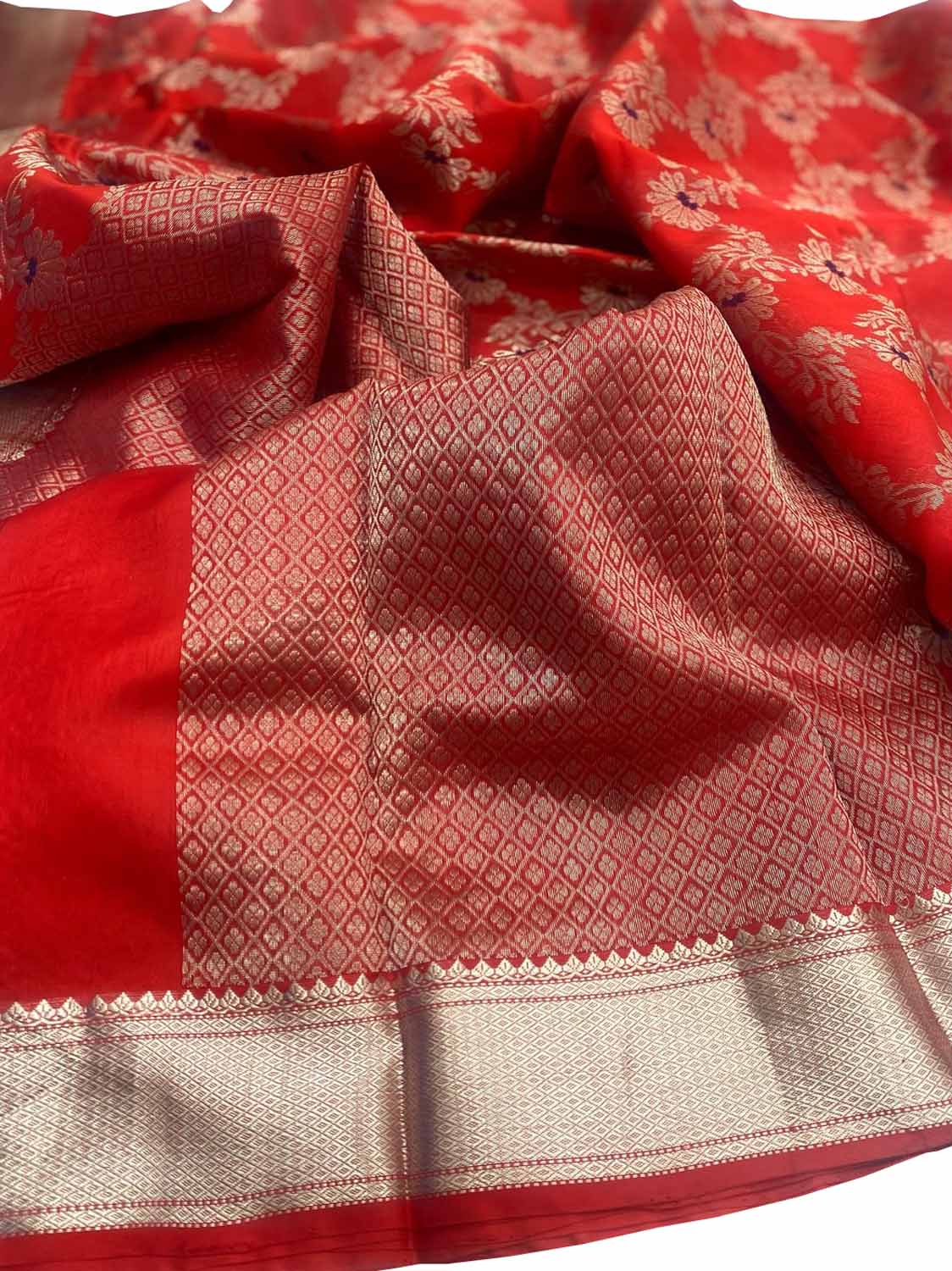 Red Chanderi Handloom Pure Silk Flower Design Meenakari Saree - Luxurion World