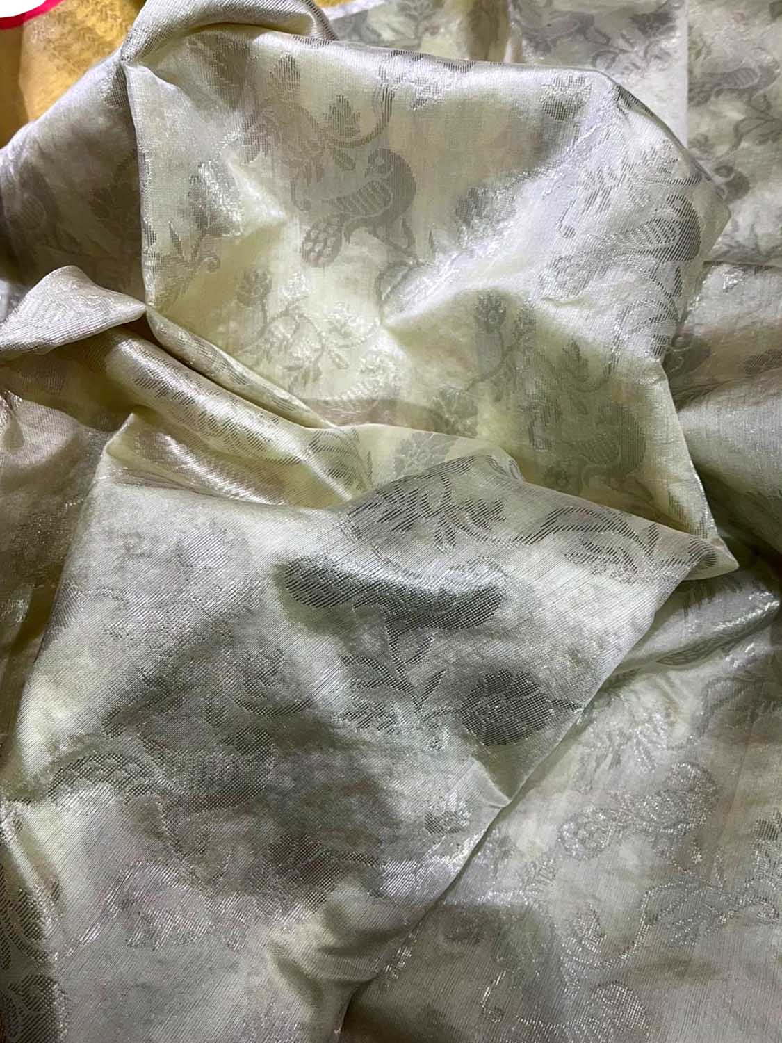 Elegant Off White Chanderi Handloom Pure Silk Flower Design Saree - Luxurion World