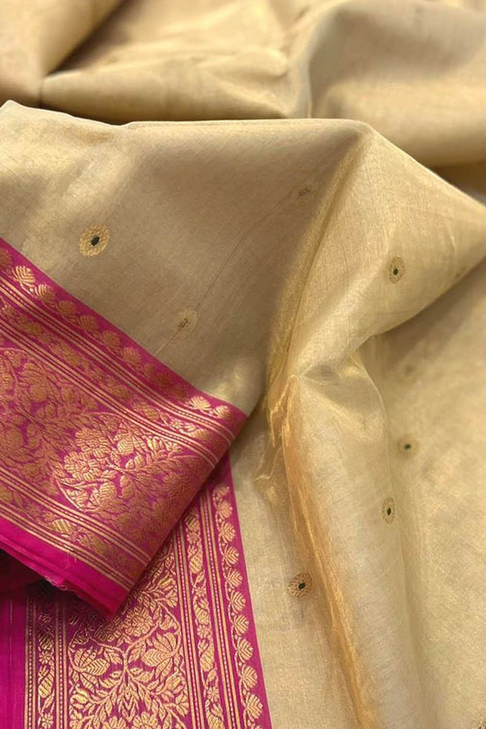 Pastel Chanderi Handloom Katan Tissue Meenakari Booti Design Saree - Luxurion World