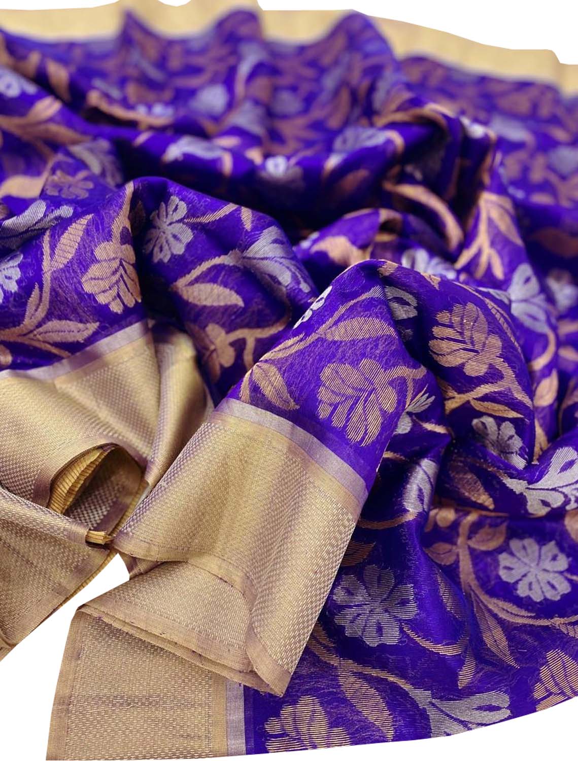Exquisite Purple Chanderi Handloom Pure Silk Flower Design Saree - Luxurion World
