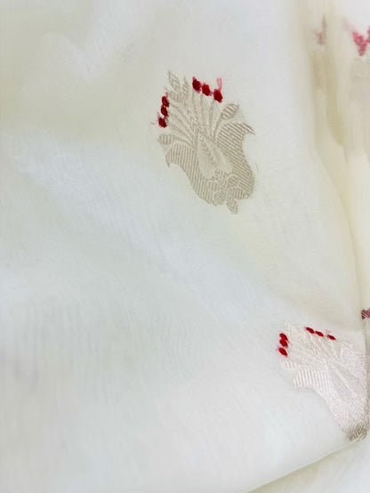 Off White Chanderi Handloom Katan Organza Silk Flower Design Saree - Luxurion World