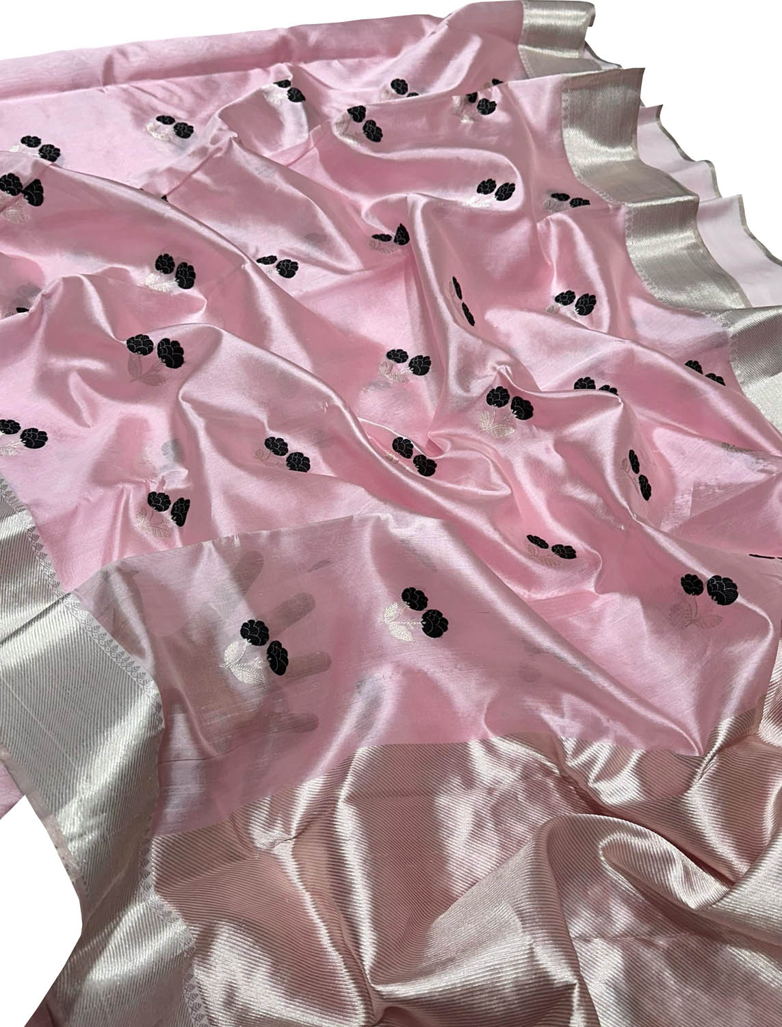 Pink Handloom Pure Pattu Silk Chanderi Flower Design Saree - Luxurion World