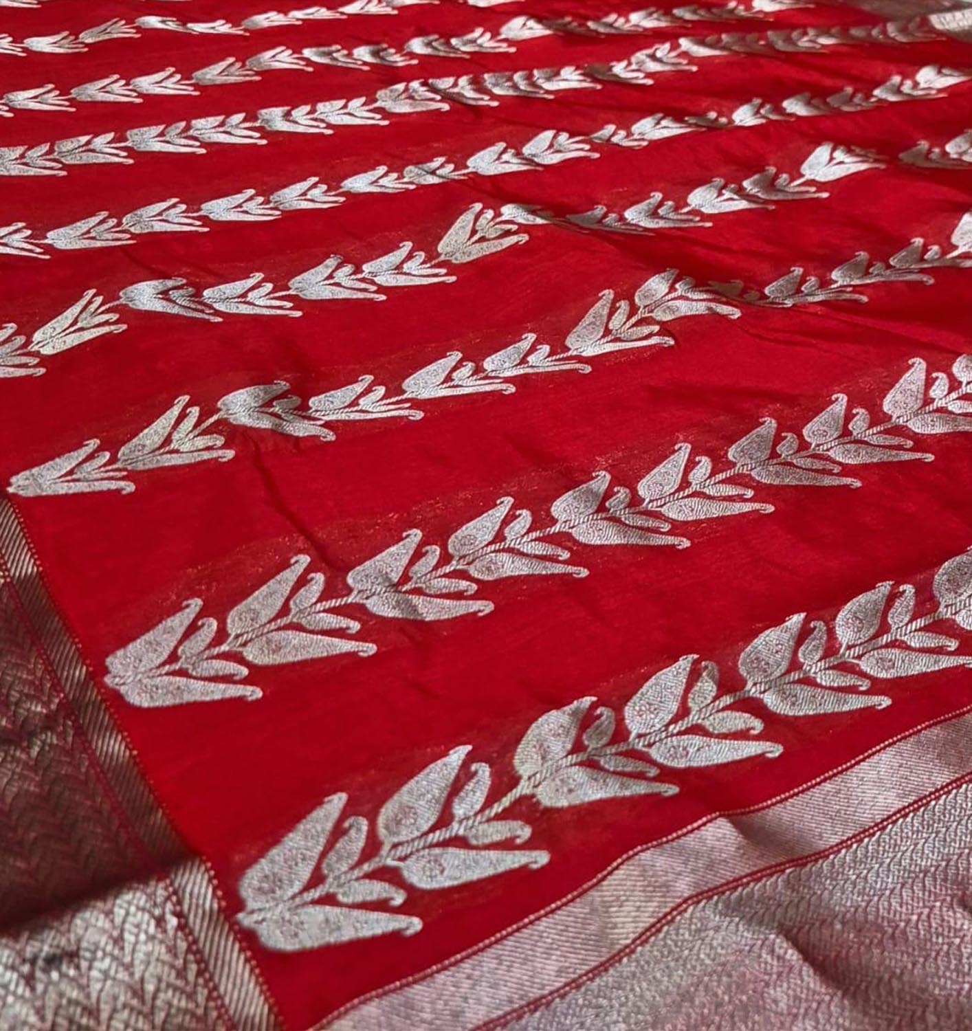 Red Handloom Pure Pattu Silk Chanderi Saree - Luxurion World
