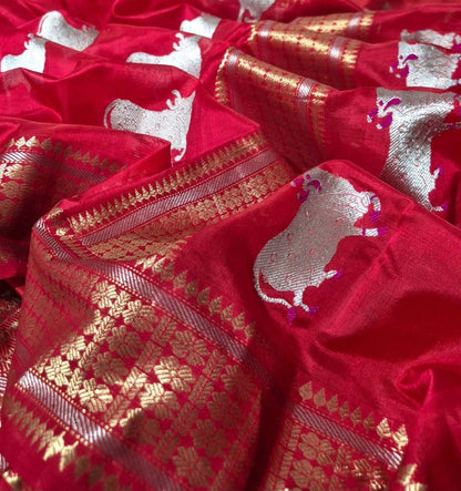 Red Handloom Pure Pattu Silk Chanderi Cow Design Saree - Luxurion World