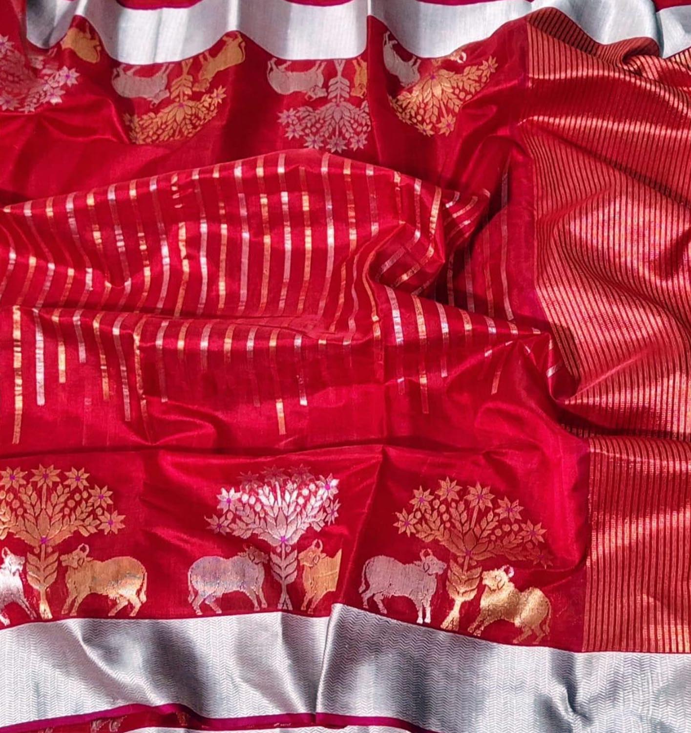 Red Handloom Pure Pattu Silk Chanderi Cow Design Stripe Design Saree - Luxurion World