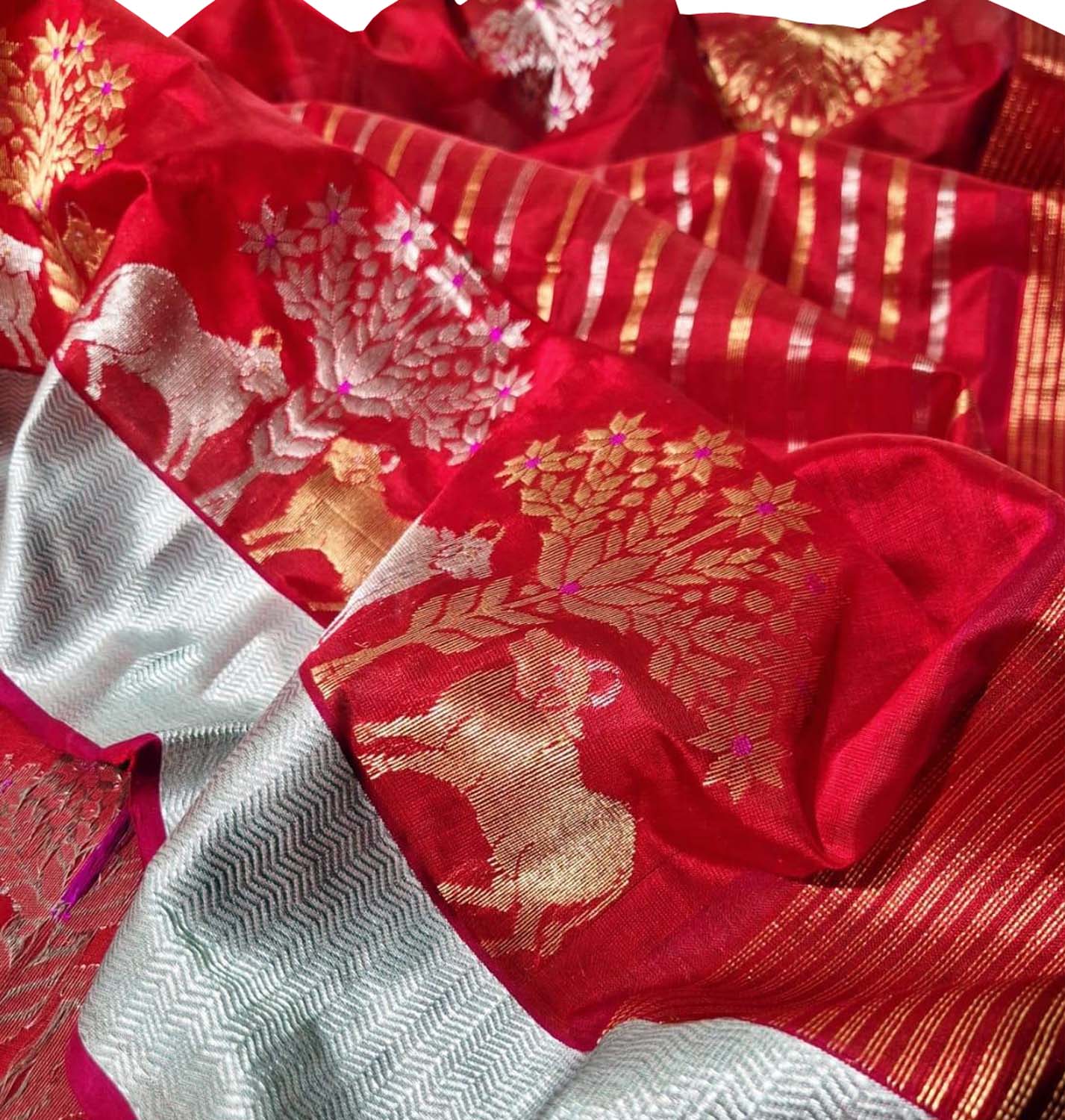 Red Handloom Pure Pattu Silk Chanderi Cow Design Stripe Design Saree - Luxurion World