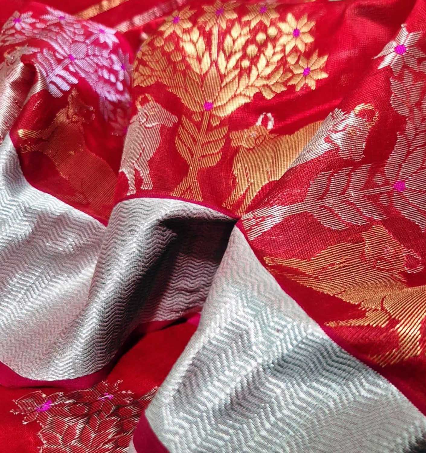 Red Handloom Pure Pattu Silk Chanderi Cow Design Stripe Design Saree - Luxurion World