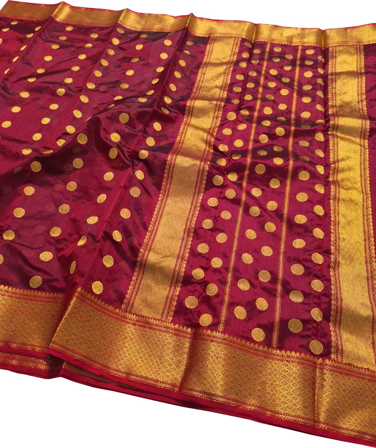 Elegant Maroon Silk Saree with Booti Design - Luxurion World