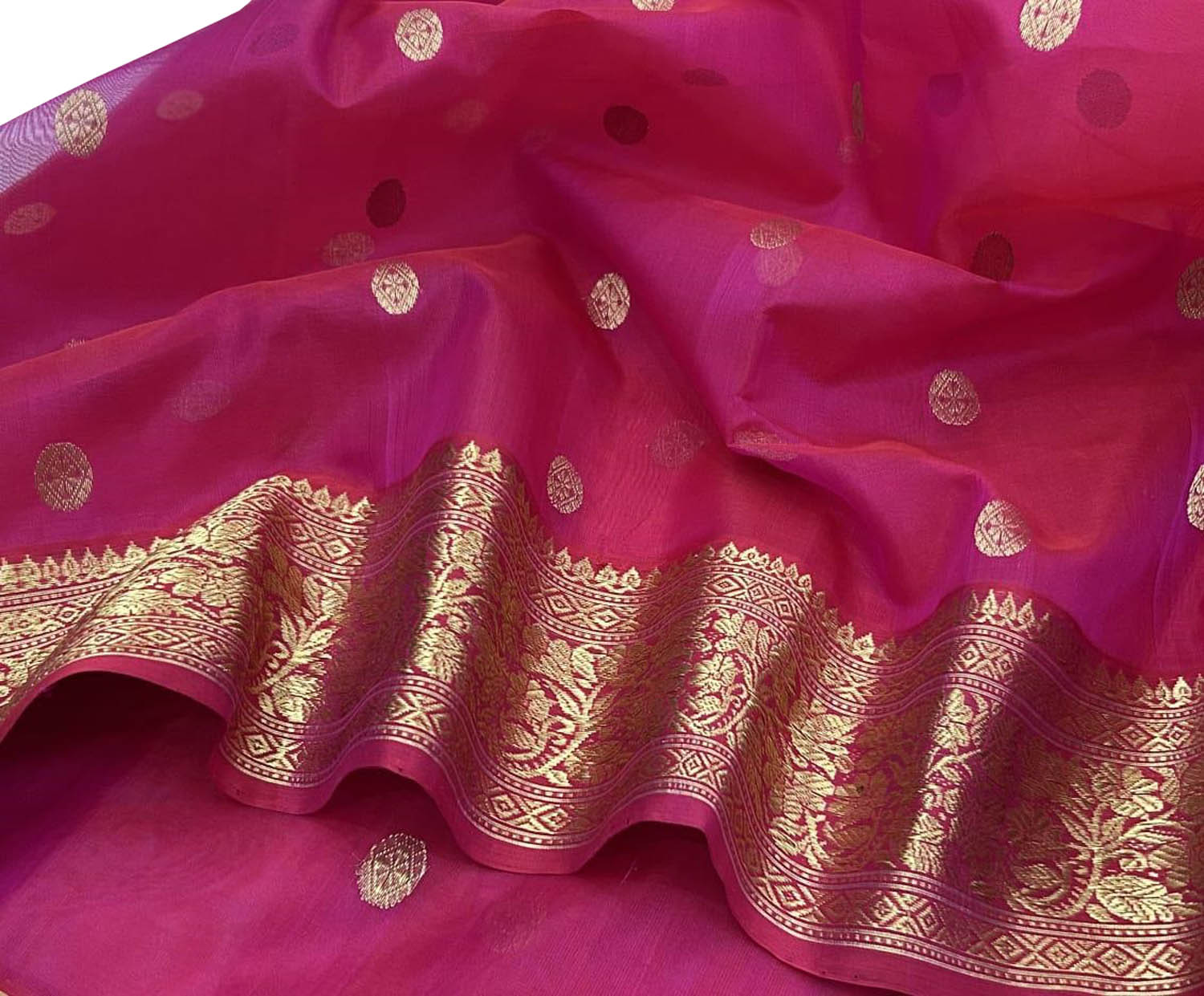 Handloom Chanderi Silk Saree with Booti Design - Luxurion World