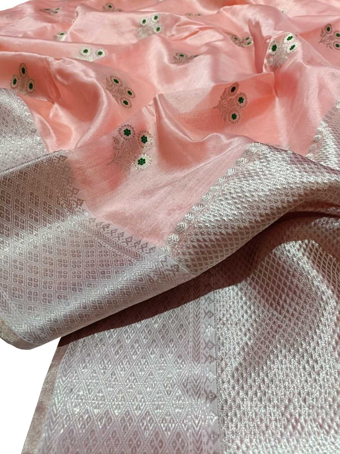 Peach Pure Pattu Silk Chanderi Handloom Flower Design Meenakari Saree - Luxurion World