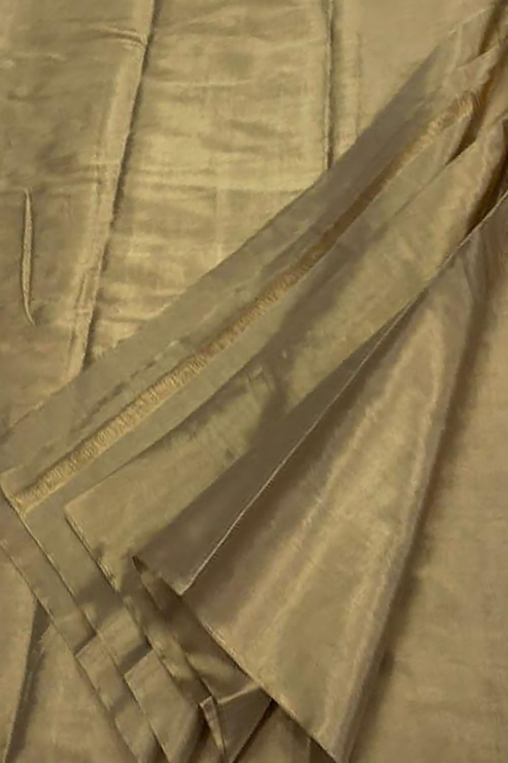 Exquisite Golden Chanderi Handloom Pure Tissue Silk Saree - Luxurion World