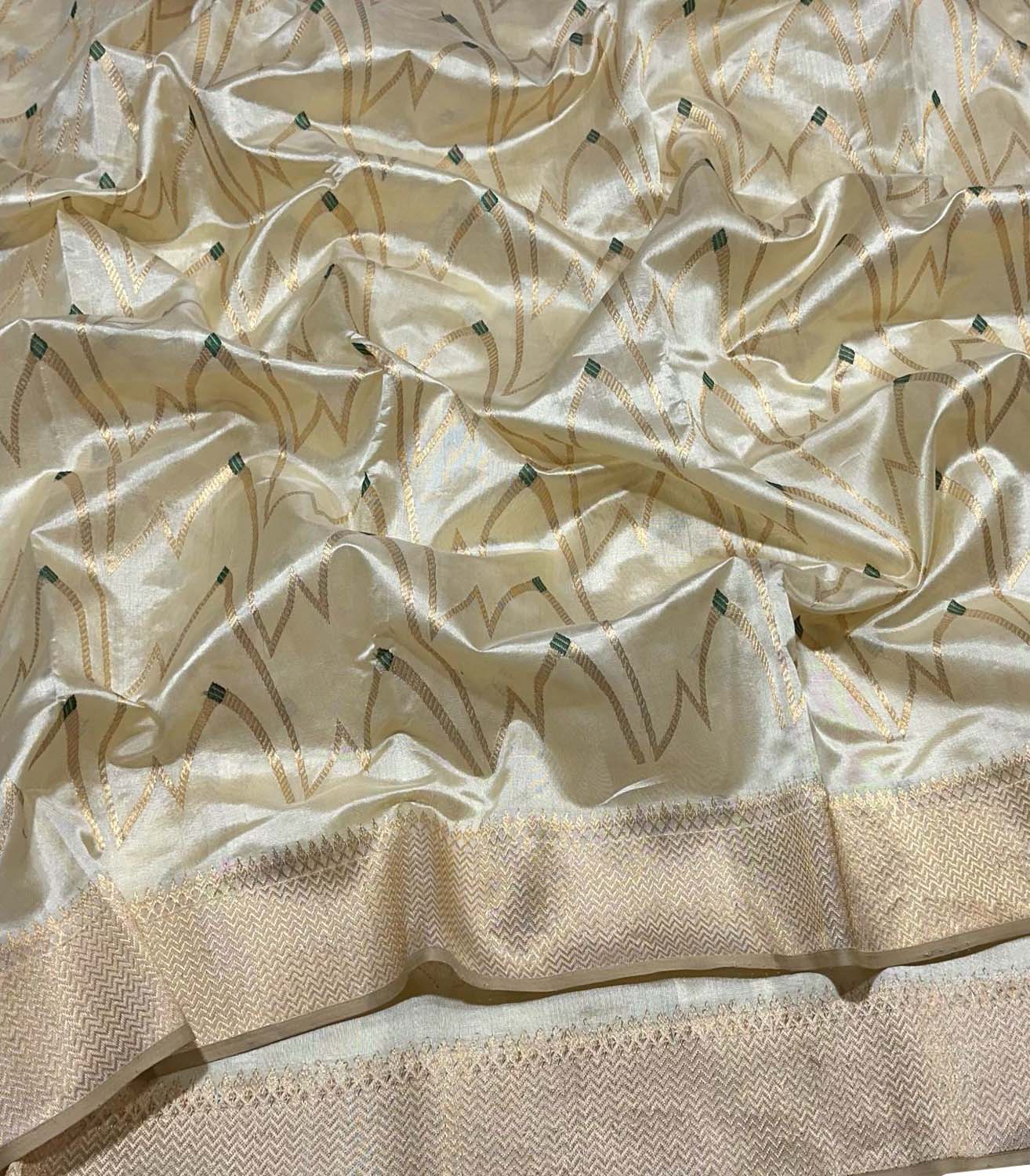 Exquisite Pastel Chanderi Pure Silk Saree - Handloom Beauty - Luxurion World