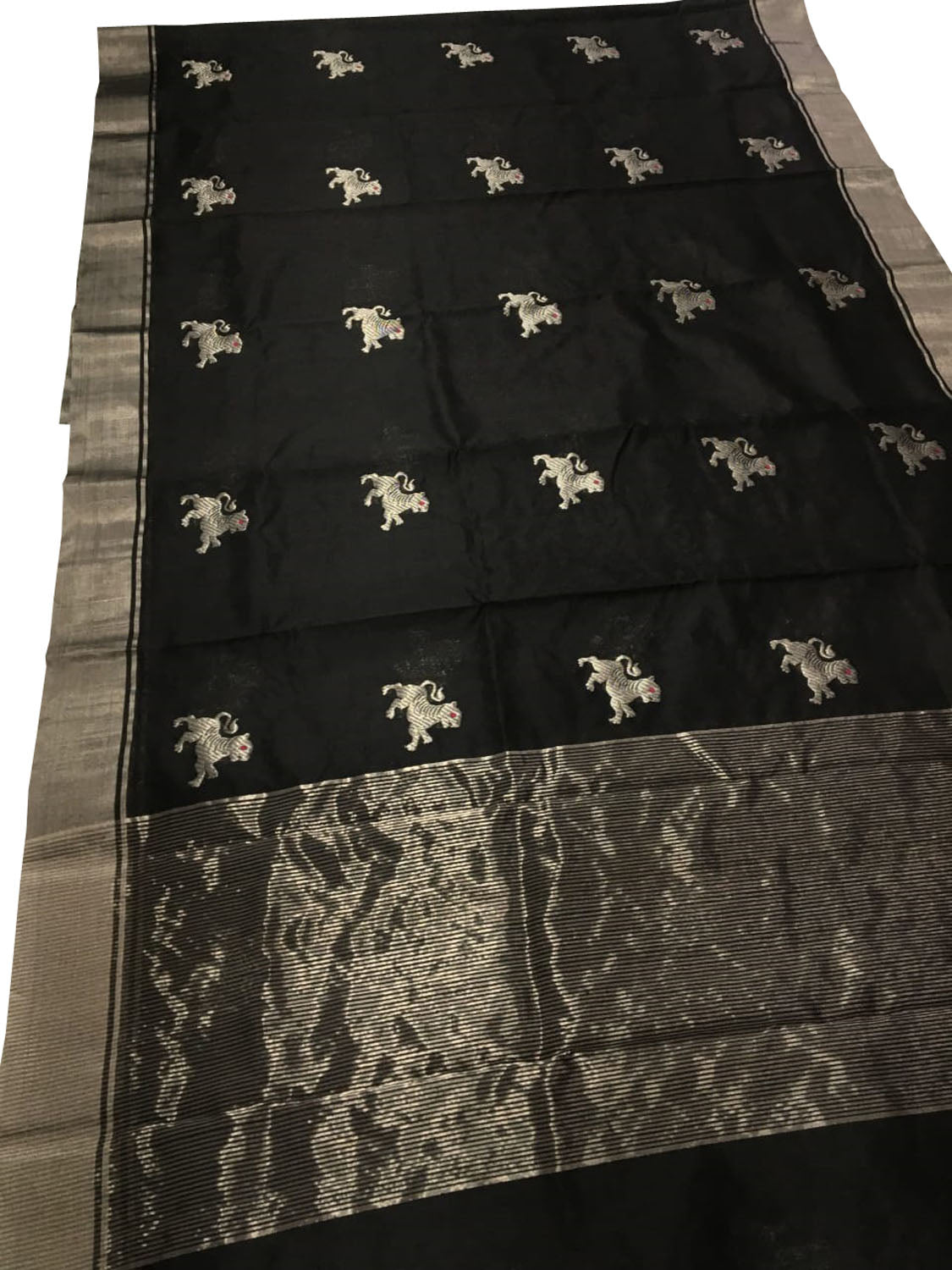 Black Chanderi Handloom Pure Silk Saree - Luxurion World