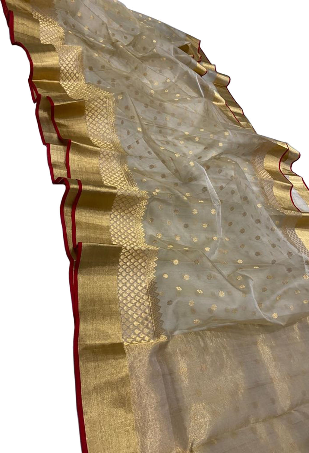 Exquisite Golden Chanderi Handloom Pure Katan Silk Saree: Timeless Elegance - Luxurion World