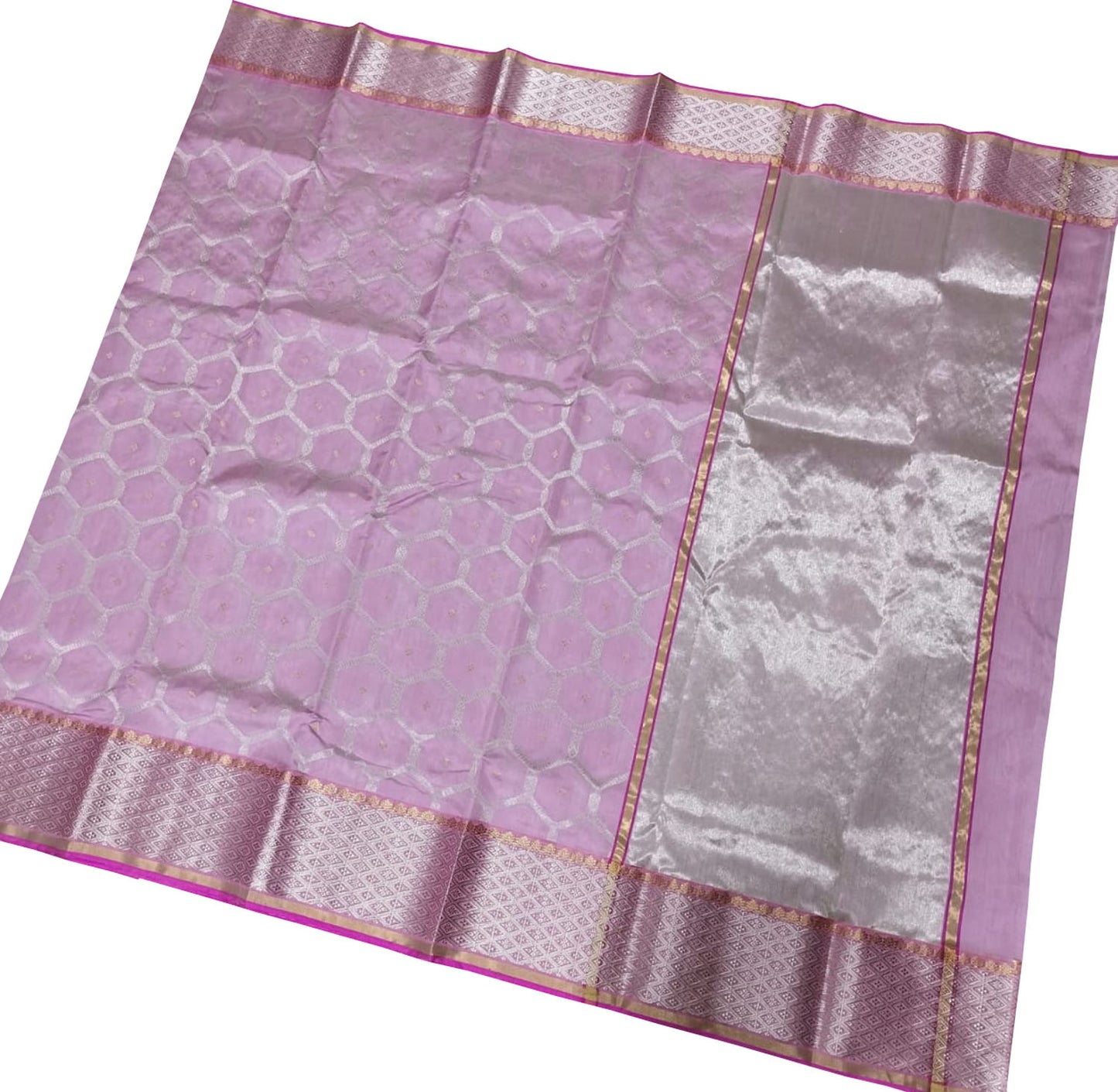 Elegant Pink Chanderi Handloom Pure Silk Saree: A Timeless Classic - Luxurion World