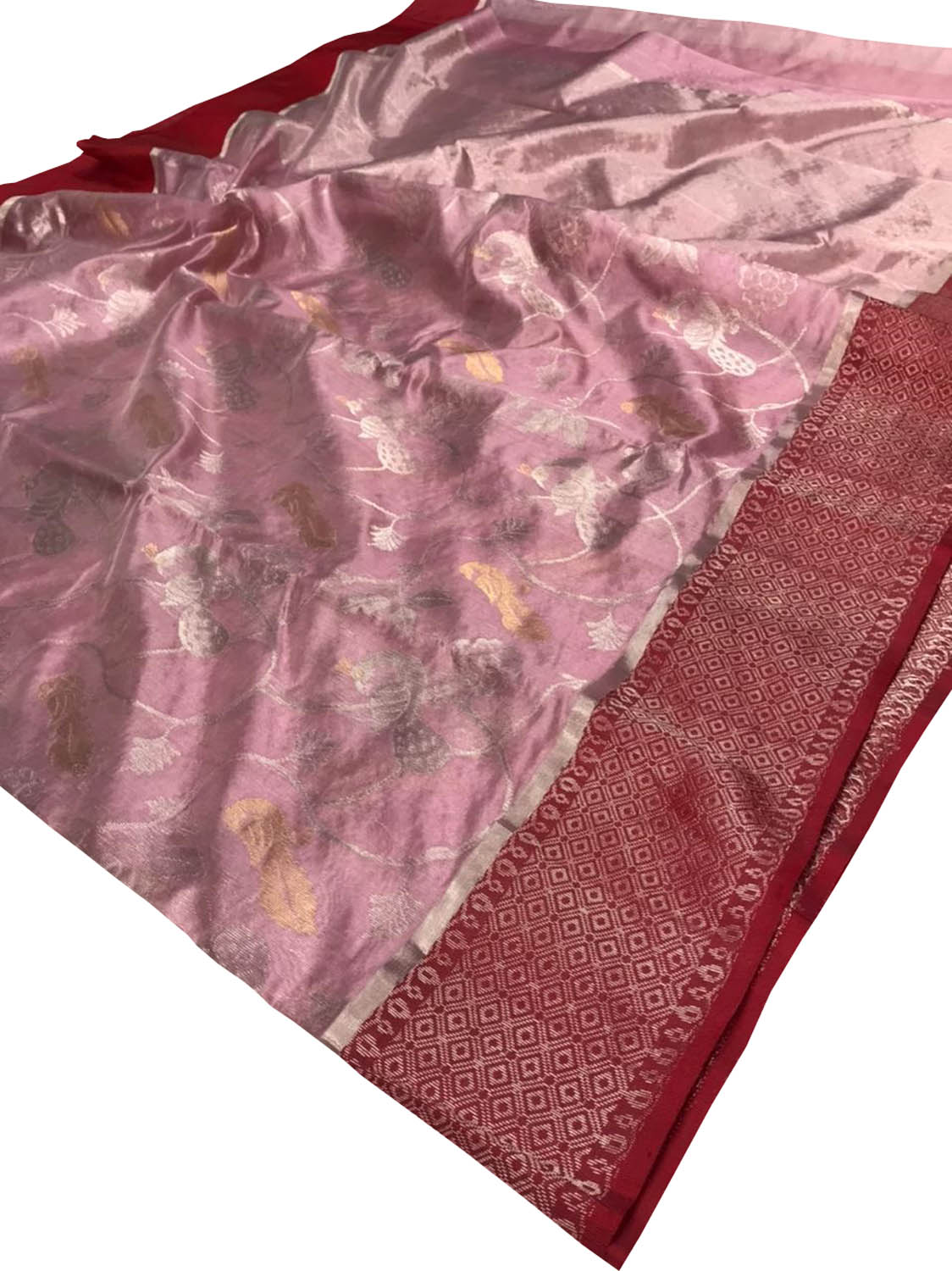 Elegant Pink Chanderi Handloom Silk Saree: A Timeless Classic - Luxurion World