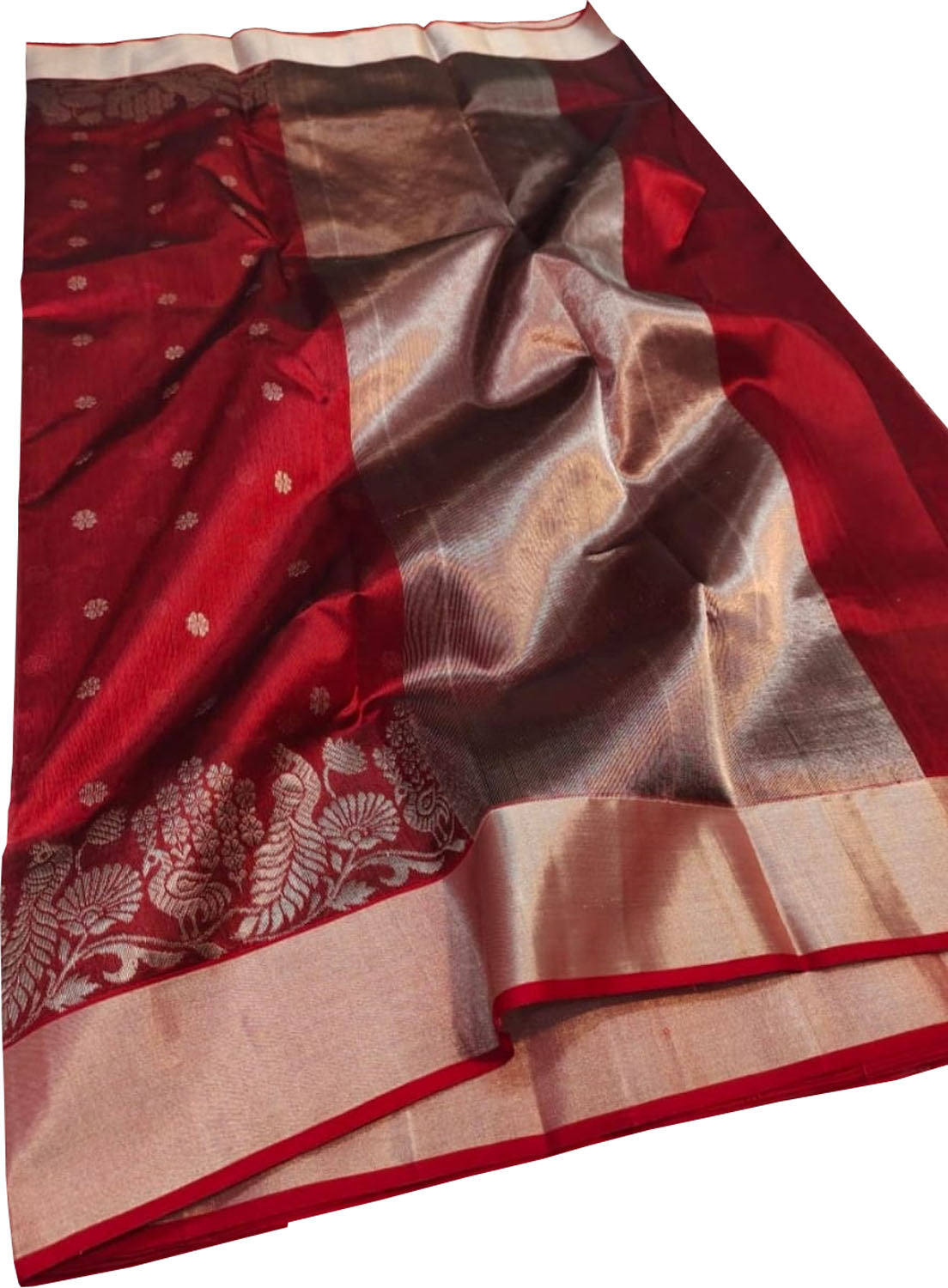 Elegant Red Chanderi Handloom Pure Silk Saree: A Timeless Classic - Luxurion World