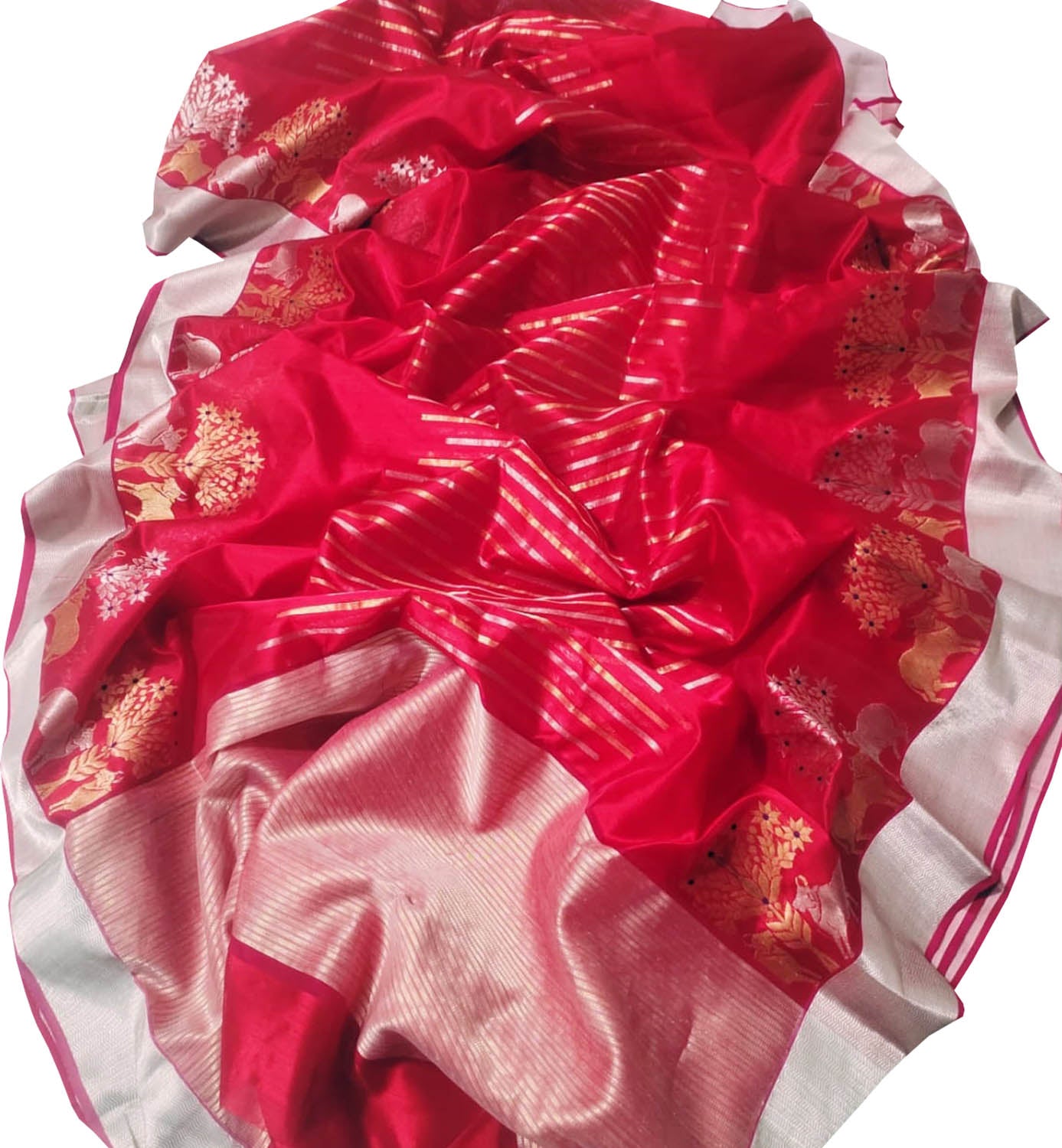 Timeless Classic: Elegant Red Chanderi Handloom Silk Saree with Cow Design - Luxurion World