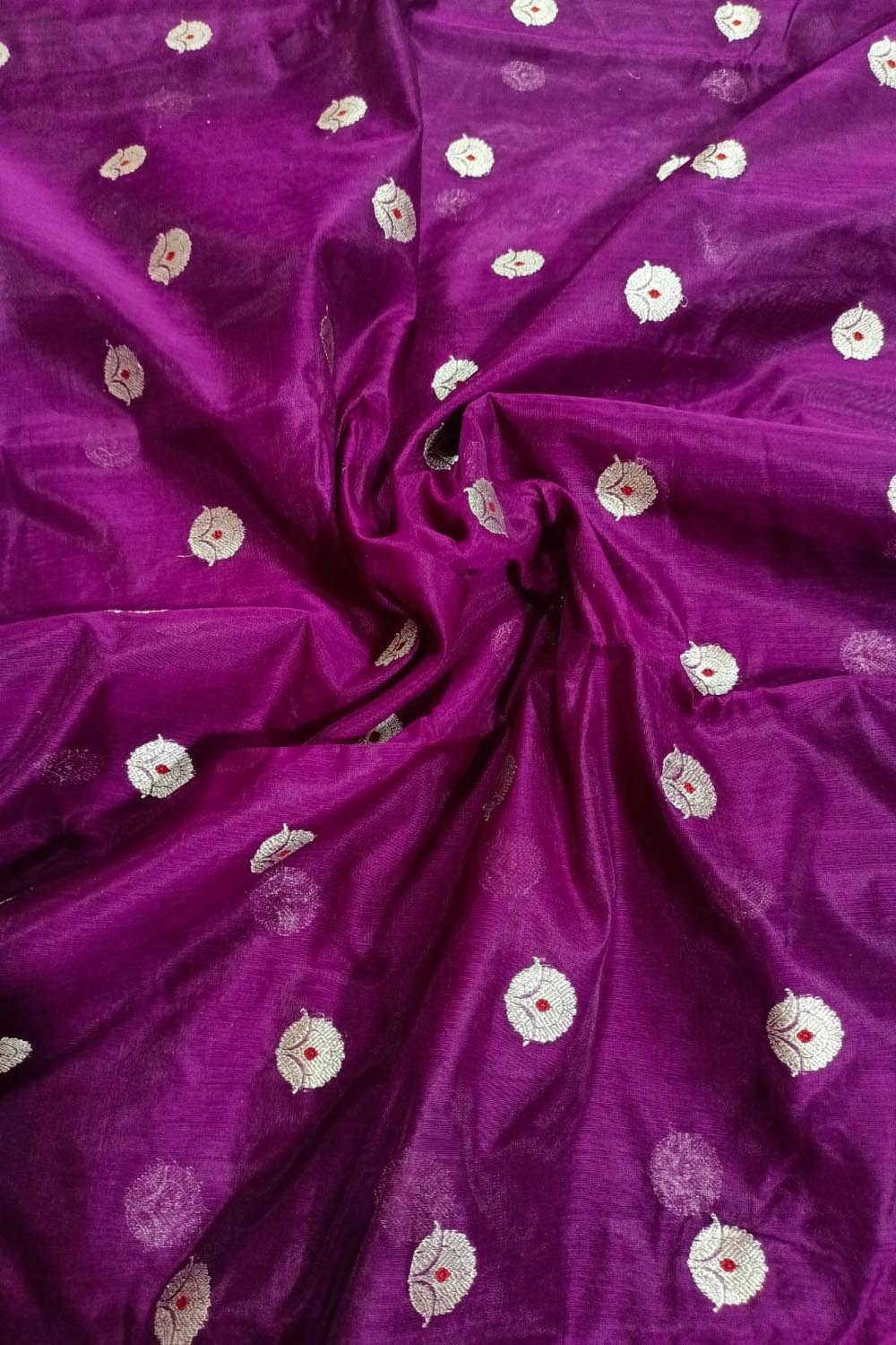 Elegant Purple Chanderi Handloom Pure Silk Saree: A Timeless Classic - Luxurion World