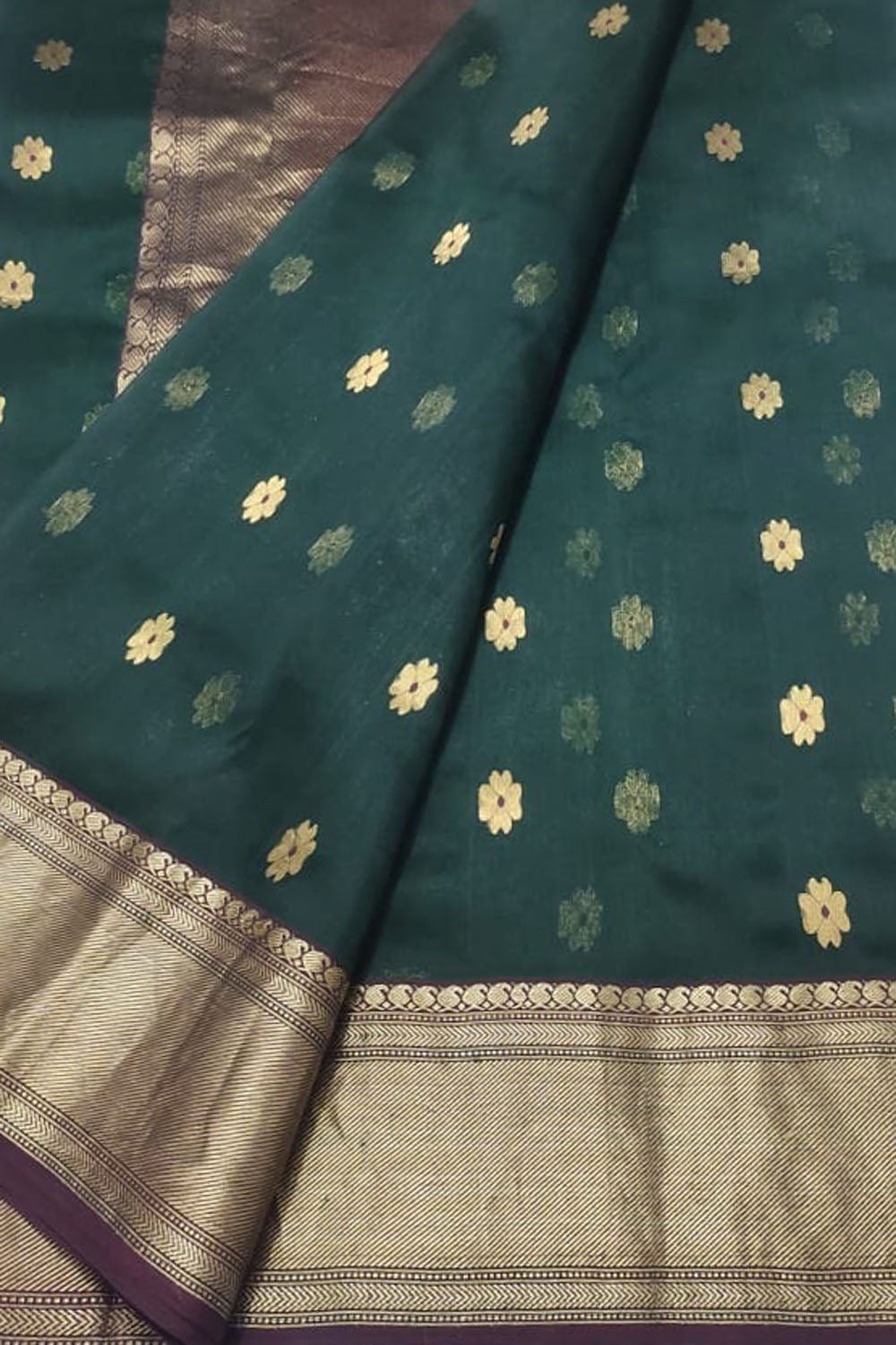 Ethically made Green Chanderi Handloom Silk Saree - Luxurion World