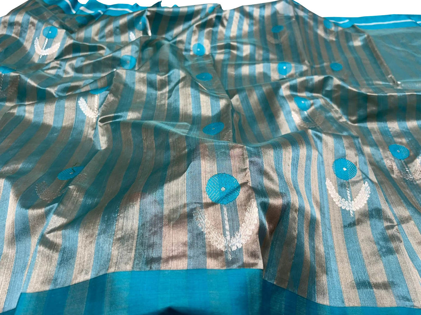 Blue Chanderi Handloom Silk Saree - Elegant and Pure - Luxurion World