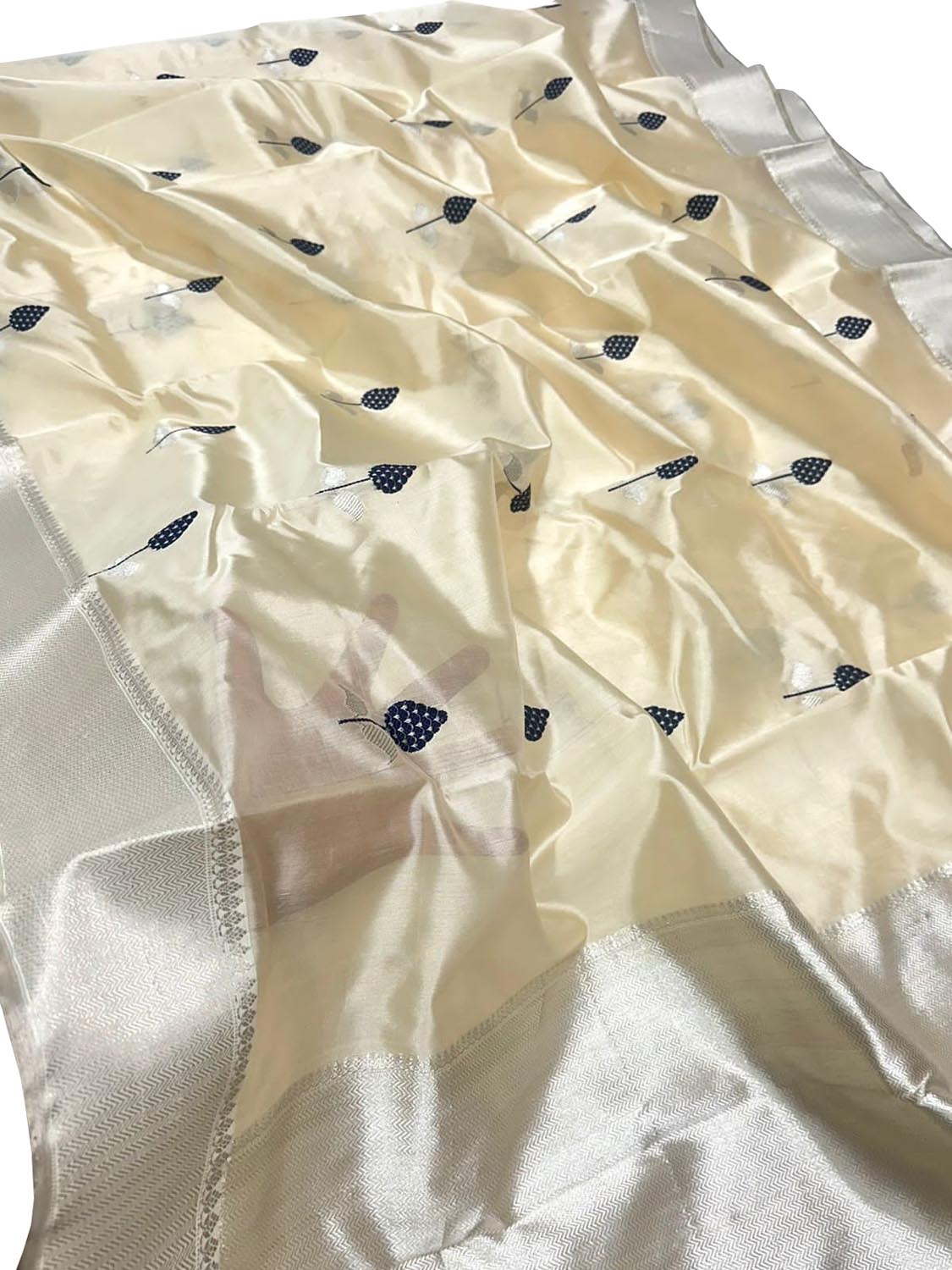 Pastel Chanderi Silk Saree: Handloom Elegance - Luxurion World