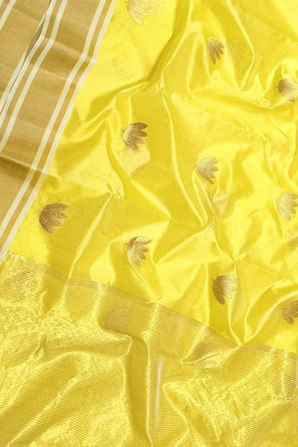 Yellow Handloom Chanderi Pure Silk Flower Design Saree - Luxurion World