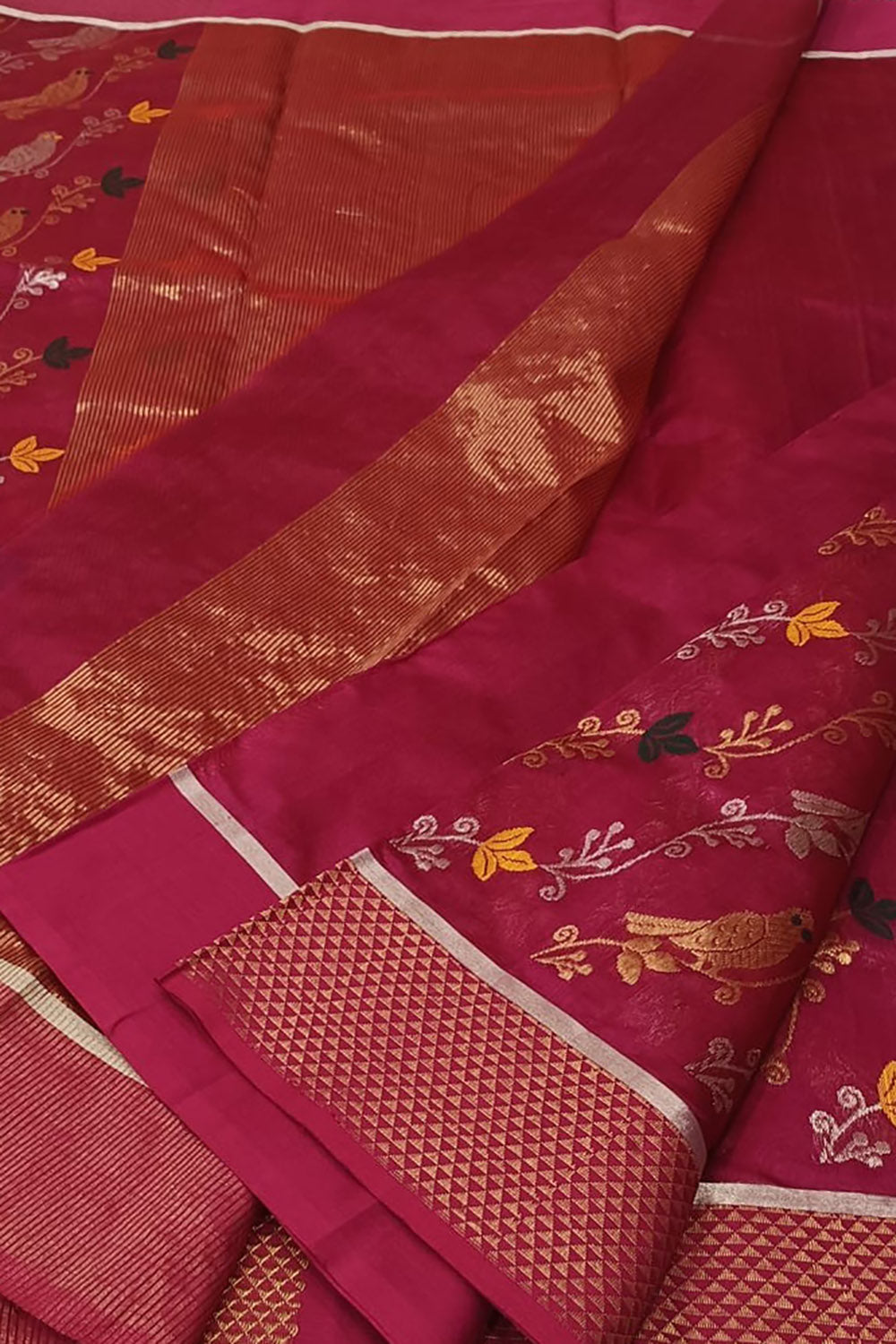 Pink Handloom Chanderi Pure Silk Flower And Bird Design Saree
