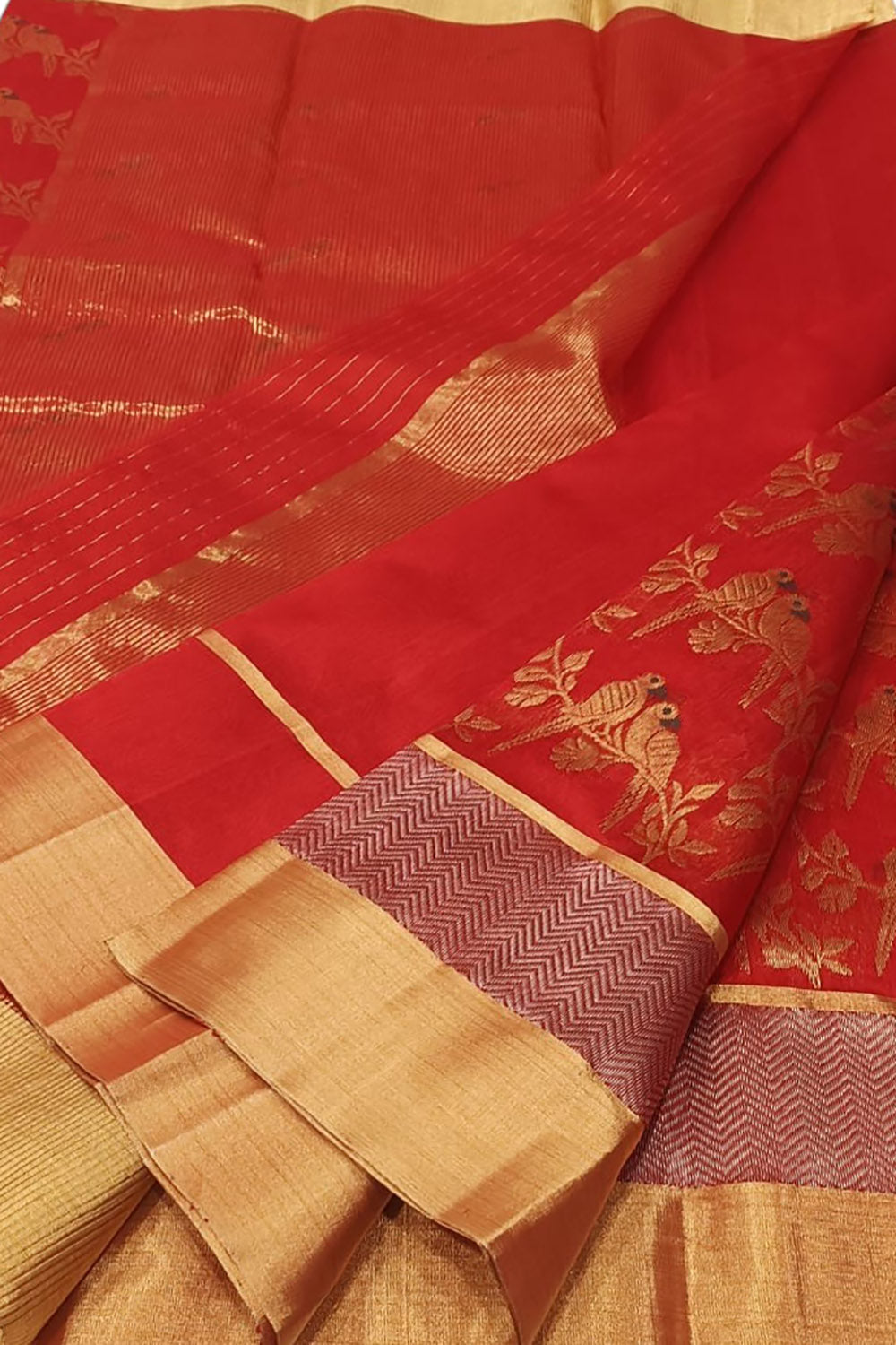 Red Handloom Chanderi Pure Silk Flower And Bird Design Saree