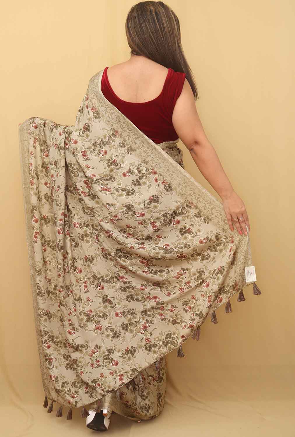 Pastel Digital Printed Crepe Floral Design Saree - Luxurion World
