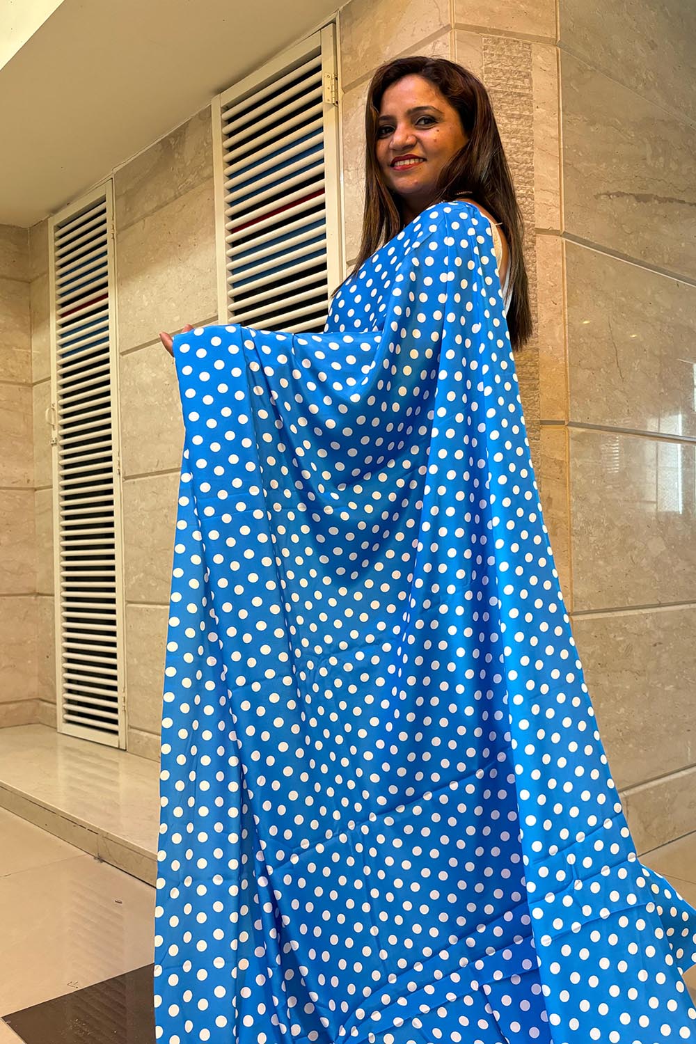 Stylish Blue Digital Printed Crepe Polka Dot Saree - Luxurion World