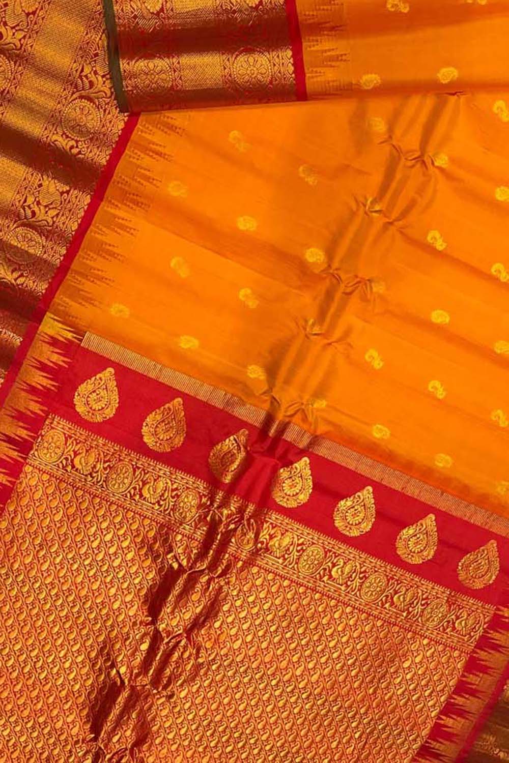 Orange Gadwal Handloom Pure Silk Saree - Luxurion World