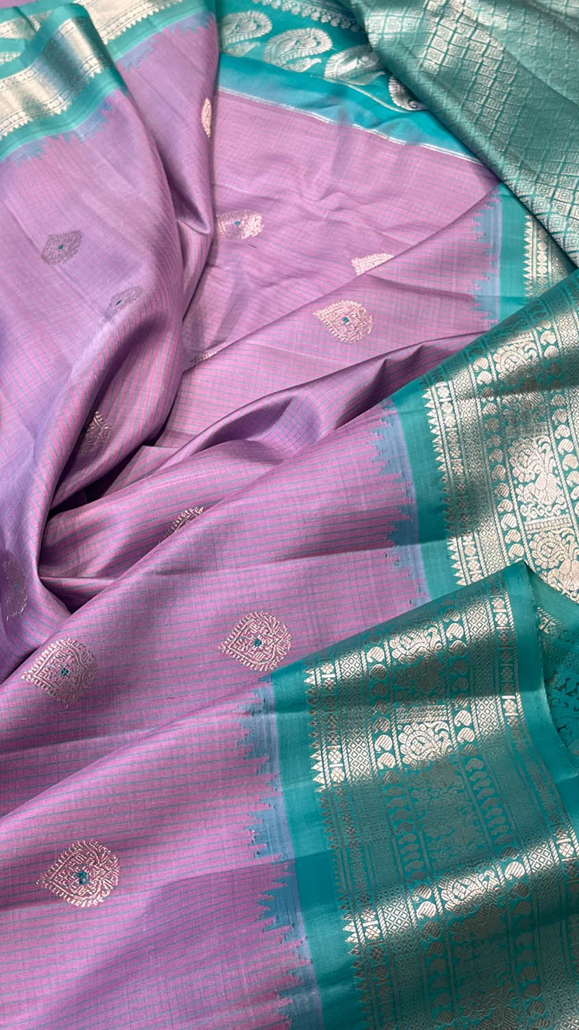 Exquisite Purple Handloom Silk Saree - Pure Elegance - Luxurion World