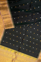 Exquisite Black Gadwal Handloom Silk Saree - Luxurion World