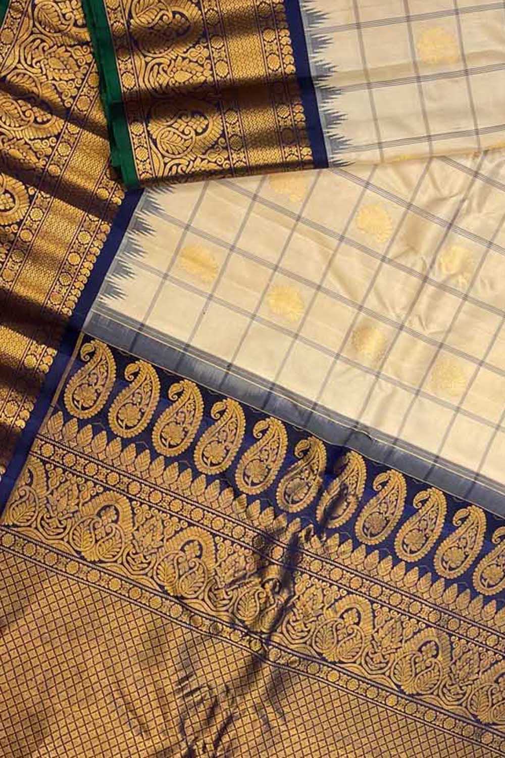 Pastel Gadwal Silk Saree: Handloom Elegance - Luxurion World