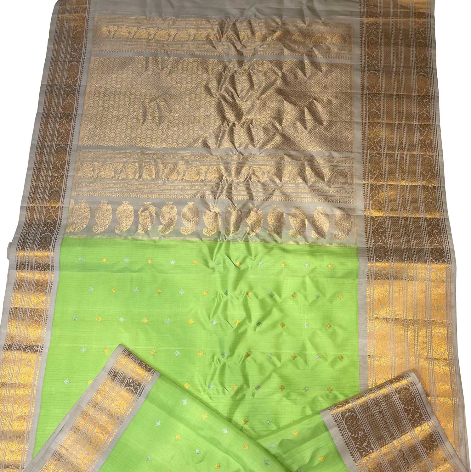 Ethically Made Green Silk Saree - Handloom Gadwal Collection - Luxurion World
