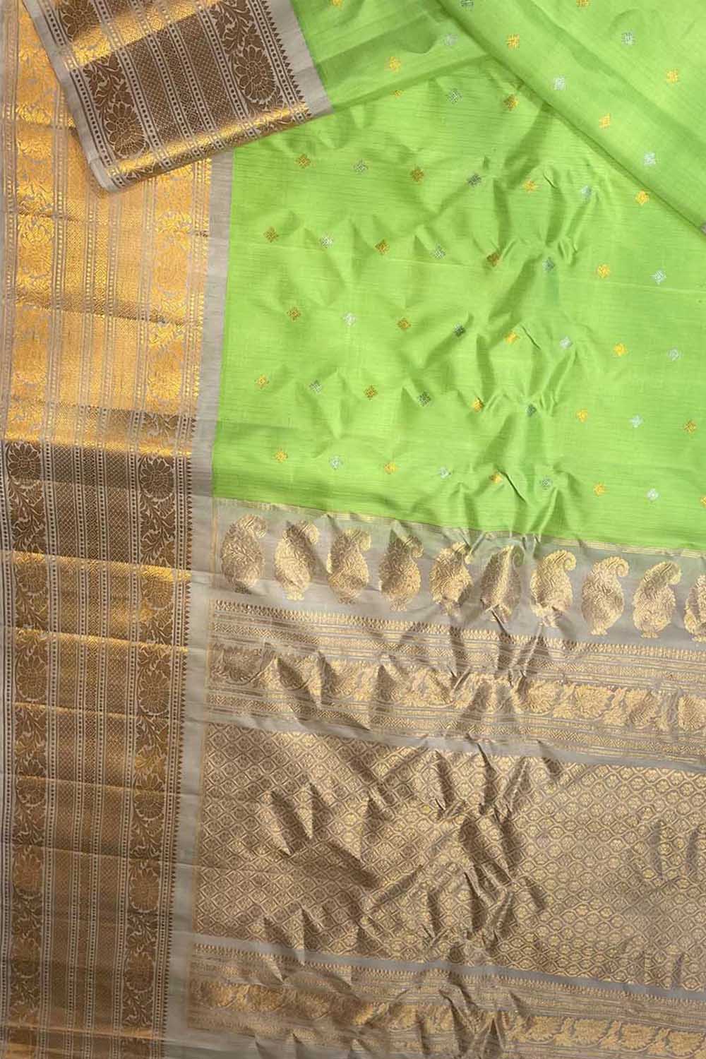 Ethically Made Green Silk Saree - Handloom Gadwal Collection - Luxurion World