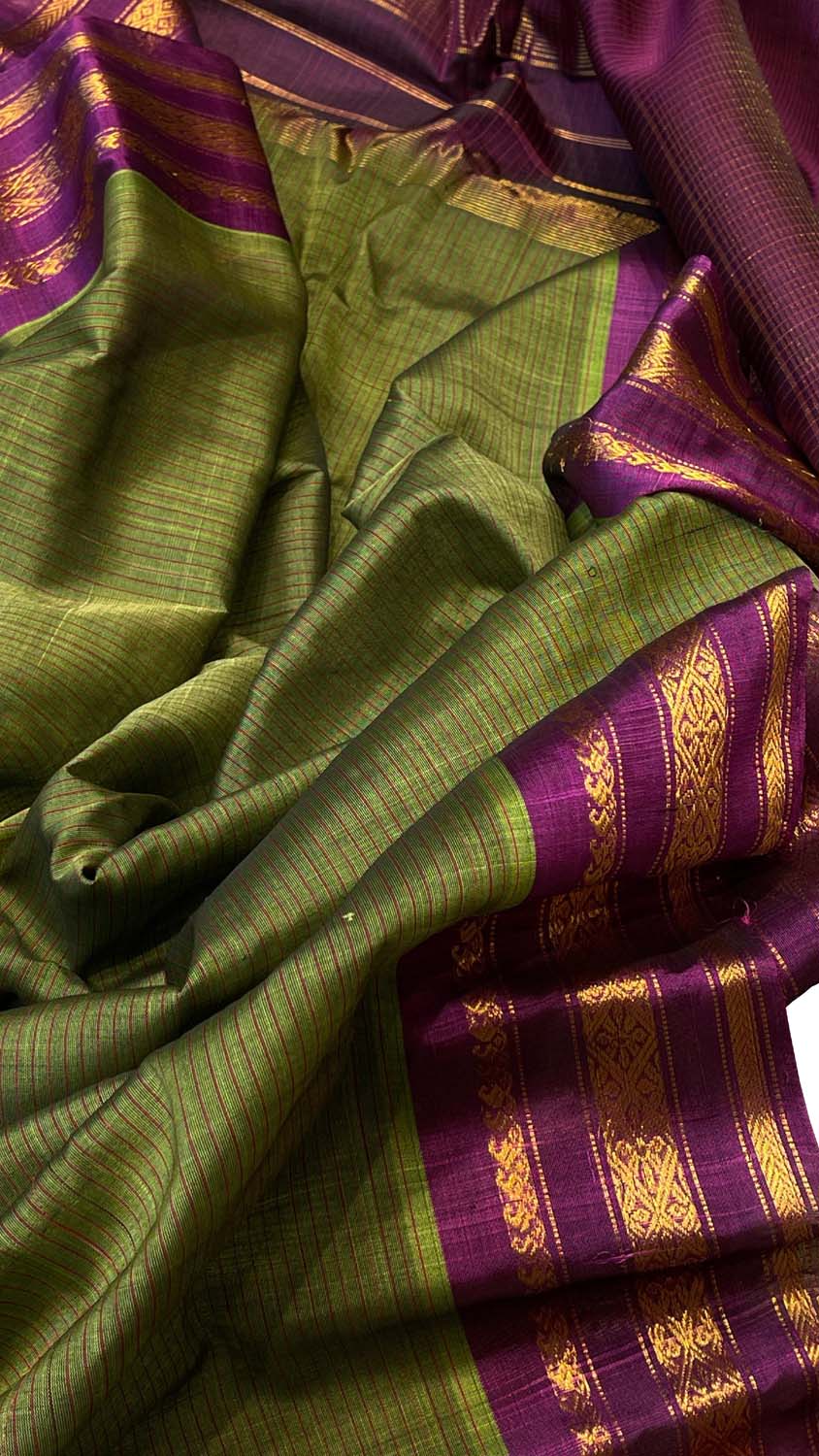 Green Gadwal Handloom Pure Cotton Saree - Elegant and Eco-Friendly - Luxurion World