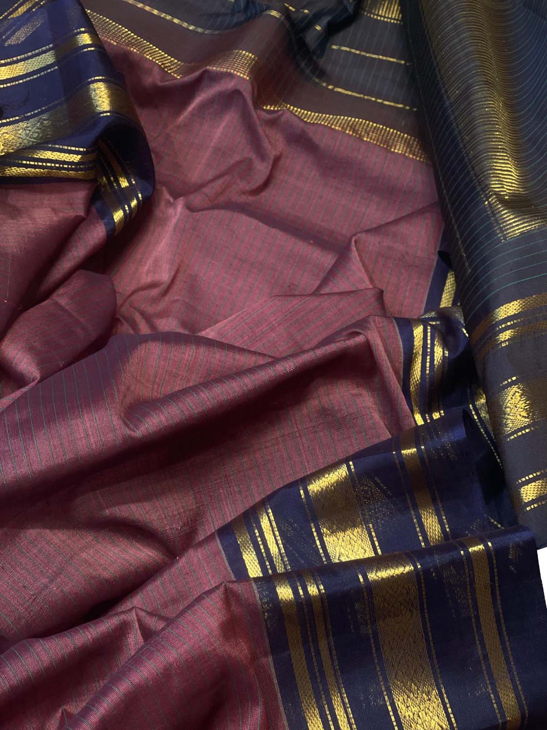 Stunning Pink Gadwal Handloom Cotton Saree - Luxurion World