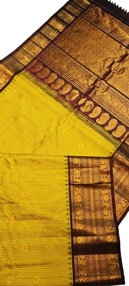 Yellow Pure Gadwal Silk Saree with Kanjeevaram Border - Luxurion World