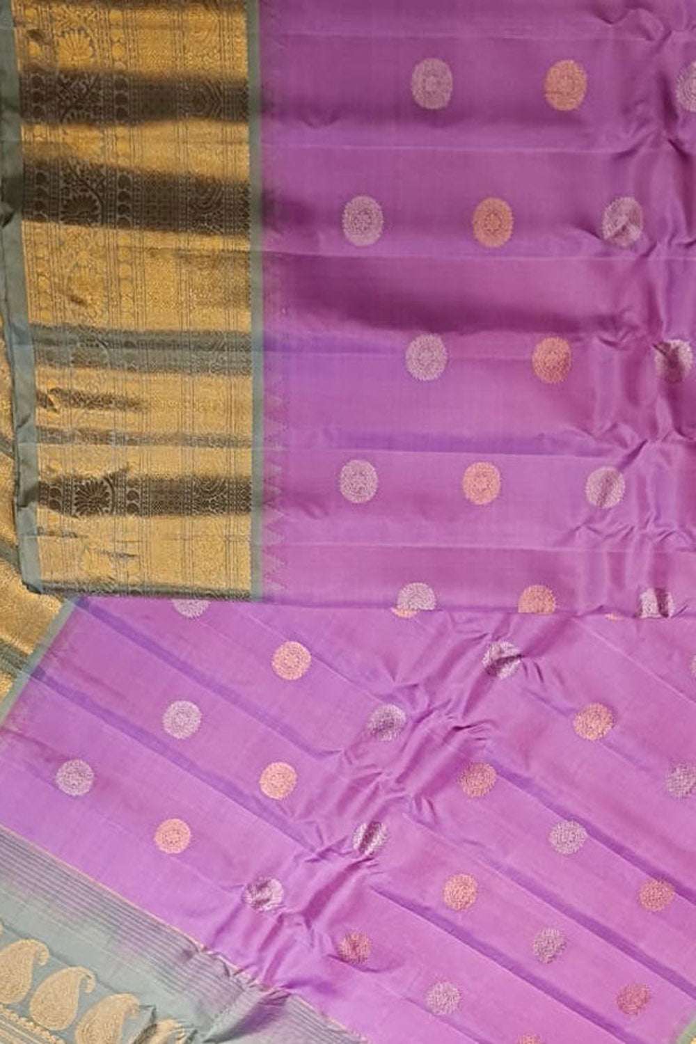 Exquisite Purple Handloom Gadwal Pure Silk Saree - Luxurion World