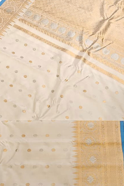 White Handloom Gadwal Pure Silk Saree - Luxurion World