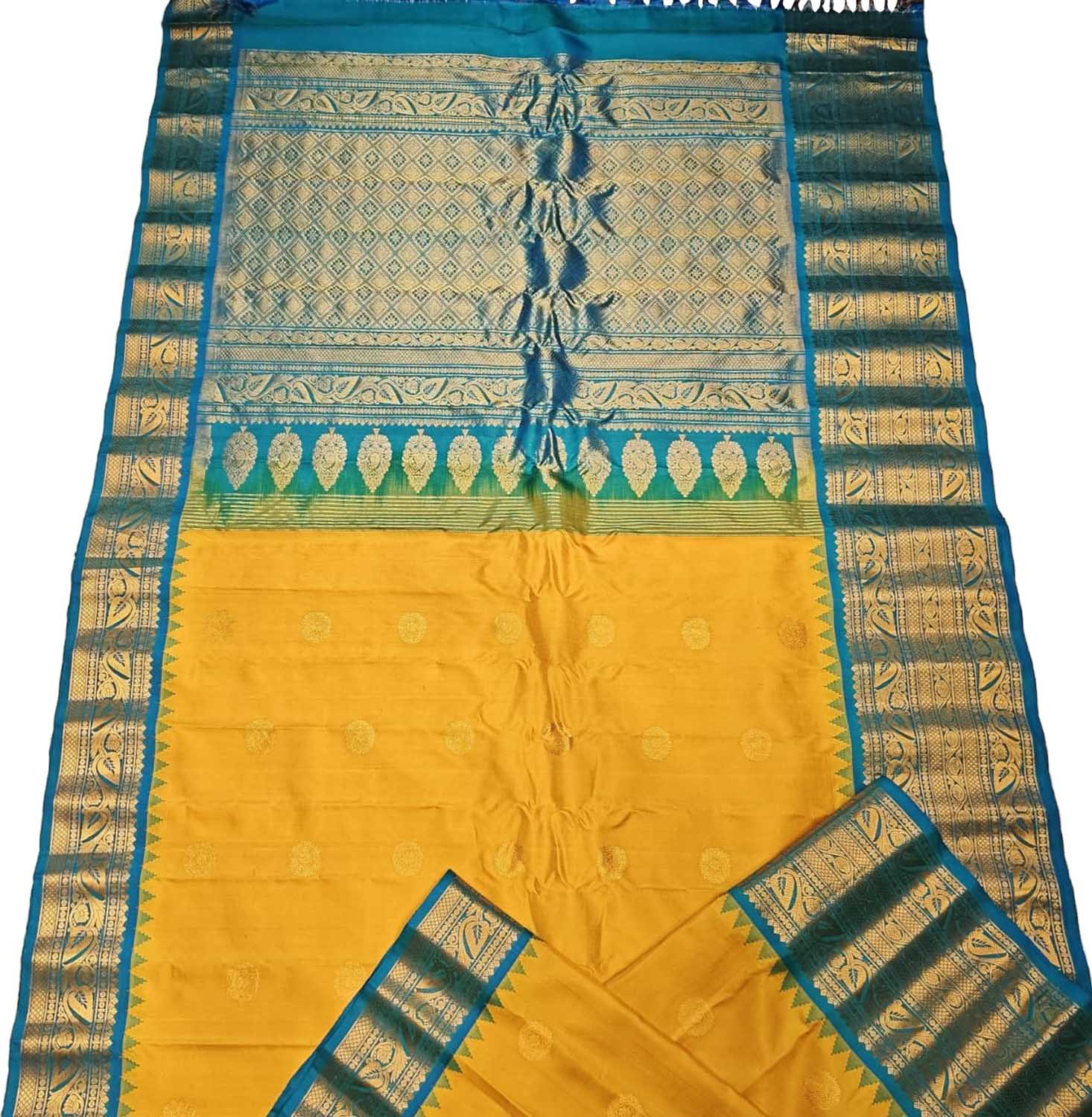Yellow Handloom Gadwal Pure Silk Saree