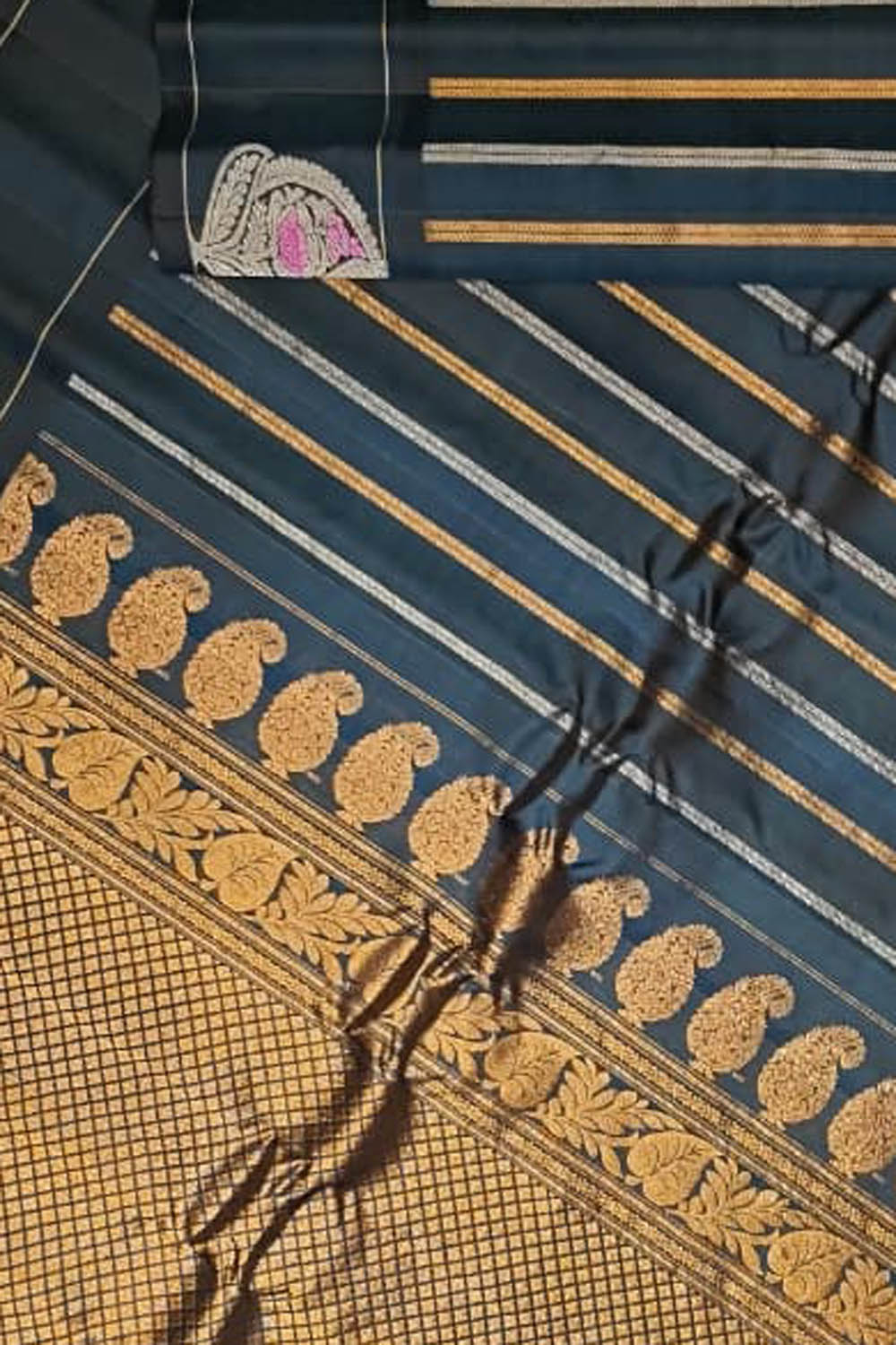 Black Handloom Gadwal Pure Silk Saree