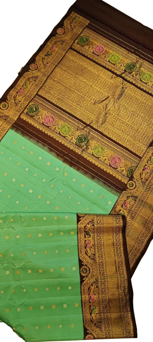 Green Handloom Gadwal Pure Silk Saree