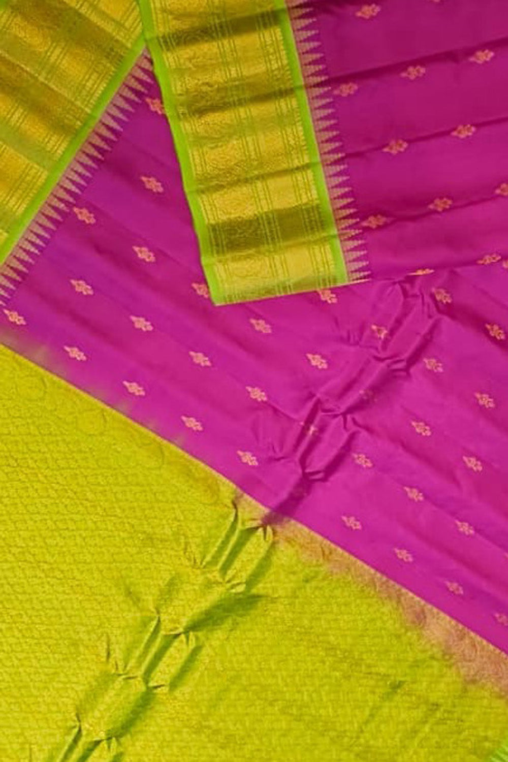 PS1G1MC126091005 Pink Handloom Gadwal Pure Silk Saree