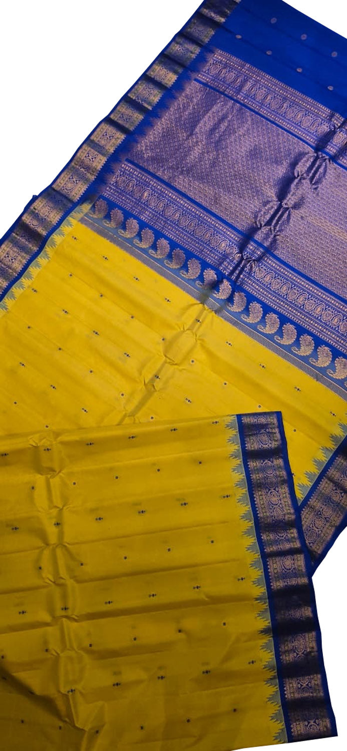 PS1G1MC126091006 Green Handloom Gadwal Pure Silk Saree